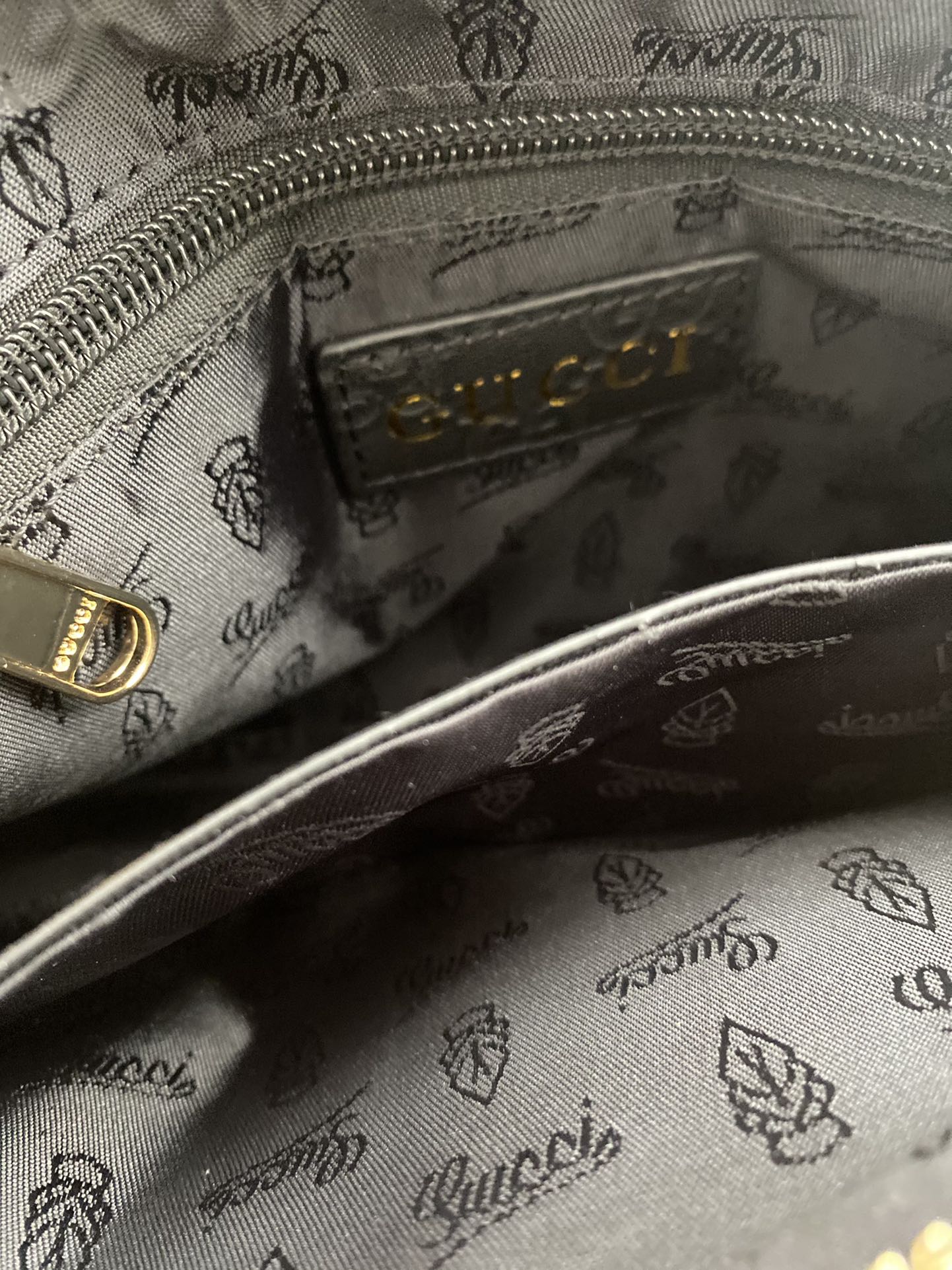 GUCCI(グッチ)クラッチバッグ 28*18 cm