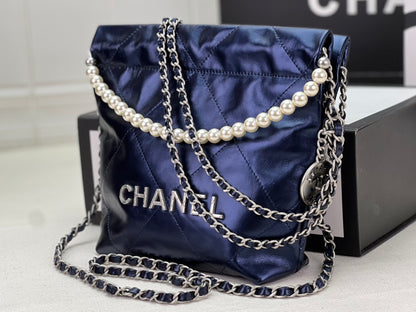 CHANEL 22 3989