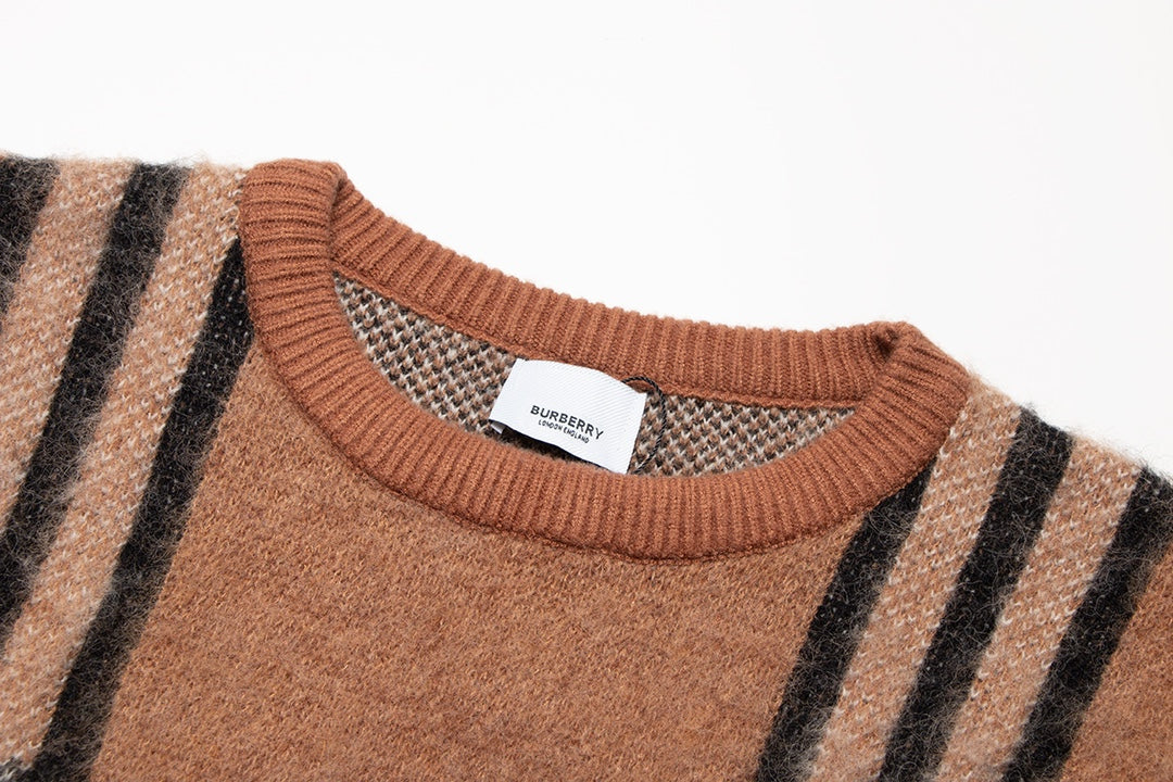 【BURBERRY公式旗艦店】フェンディご好評に付き再入荷！！