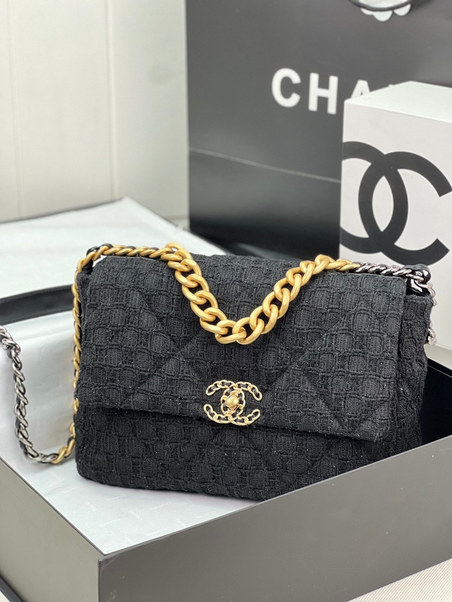 CHANEL 19 LARGE HANDBAG AS1161
