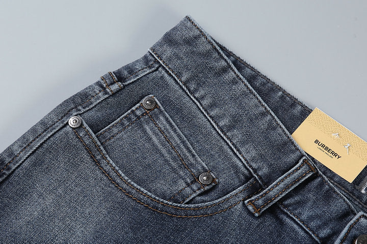 Burberry バーバリー ジーンズ