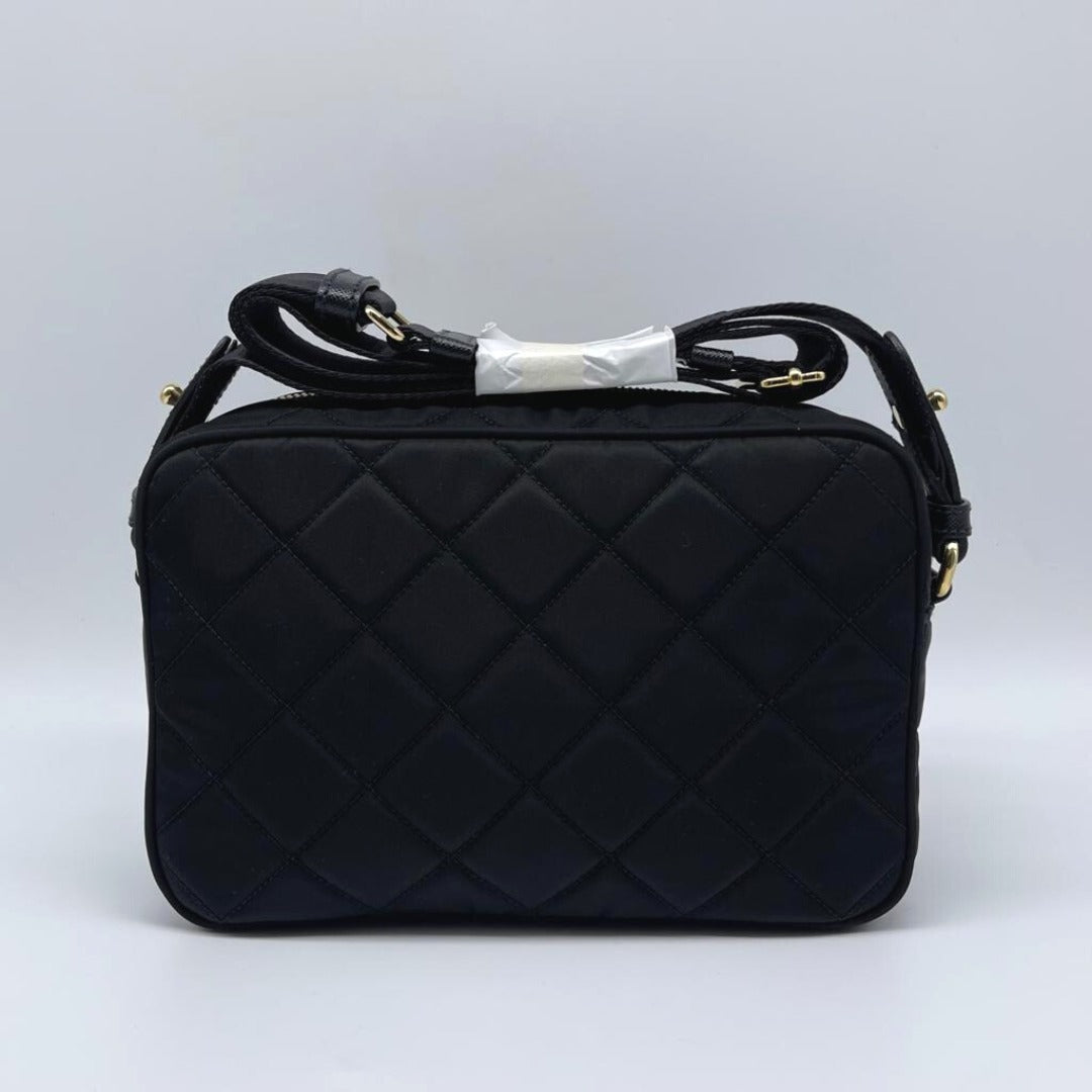 PRADA プラダバッグお買い得！ 完売される前に是非お早めに