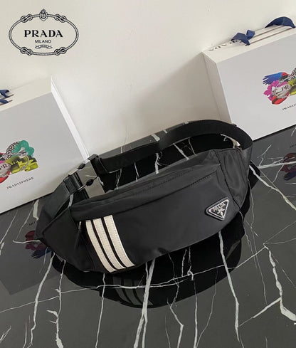 【PRADA 公式 旗艦店】プラダ ウエストポーチ 当日出荷 好評に付き再入荷！26*12*7CM