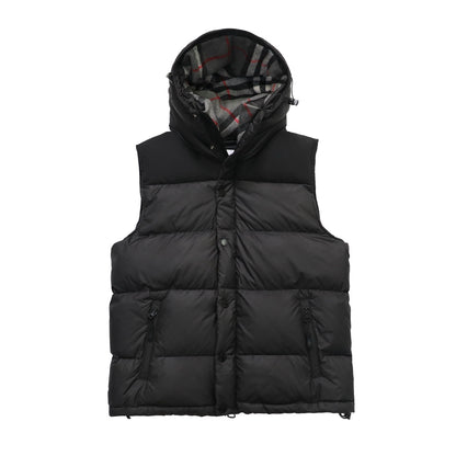 【BUREERRY旗艦店】（バーバリー）着脱式ダウンジャケット、ご好評に付き再入荷！！