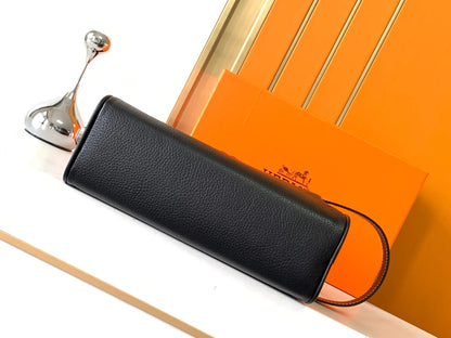 【HERMES 公式旗艦店】エルメス クラッチバッグ 当日出荷 好評に付き再入荷！27*15*10CM