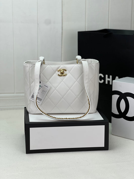 Chanel SHOPPING BAG AS3508
