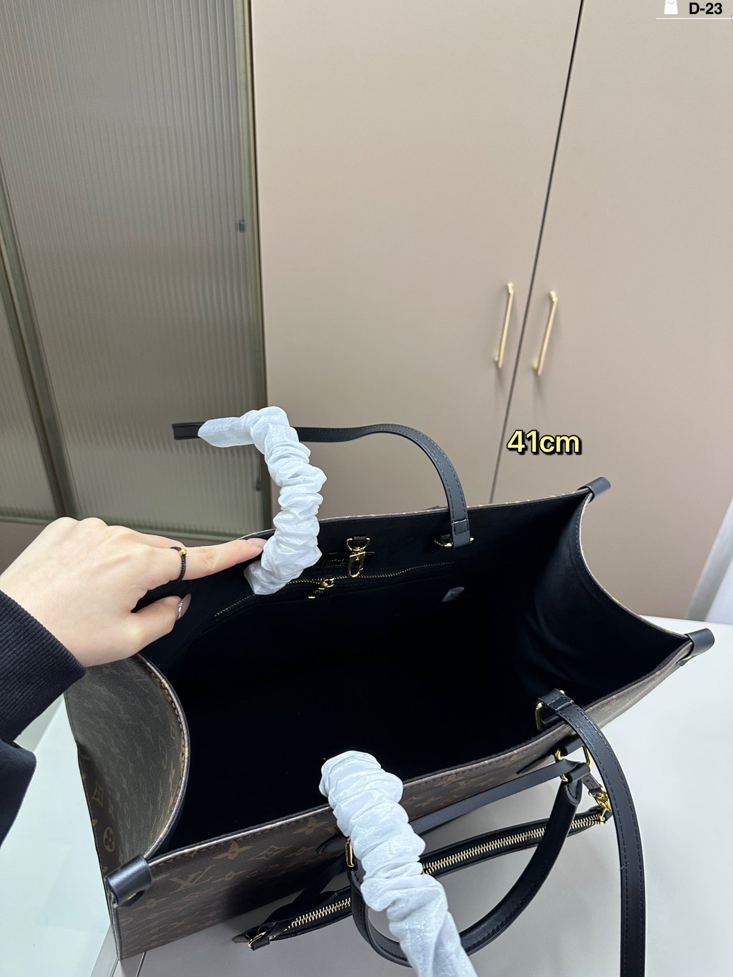 Louis Vuitton(ルイヴィトン) コストパフォーマンスの王様 onthego マミーバッグ 新モデル発売