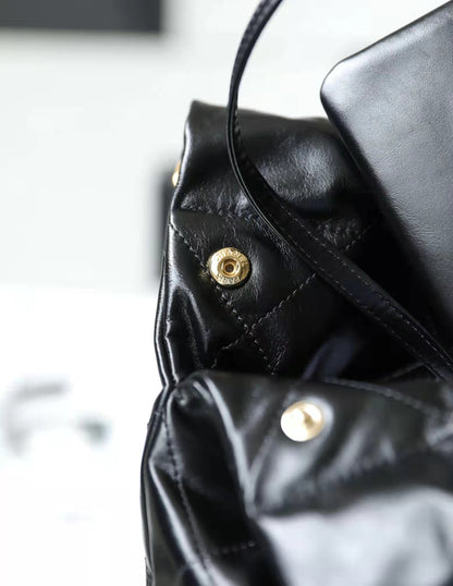 Chanel 22 Medium AS3261