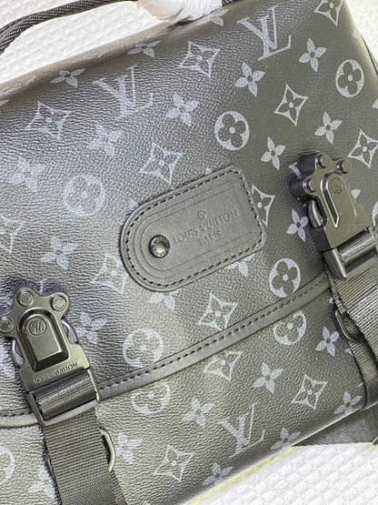エレガント☆Louis Vuitton☆LV トレイル ショルダーバッグ M46972