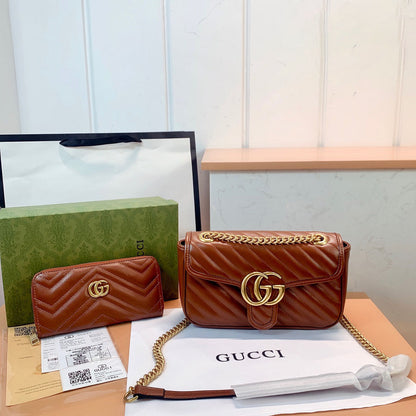 【GUCCI】バッグ GG MARMONT 476433 0OLFT 2535 クロスボディ