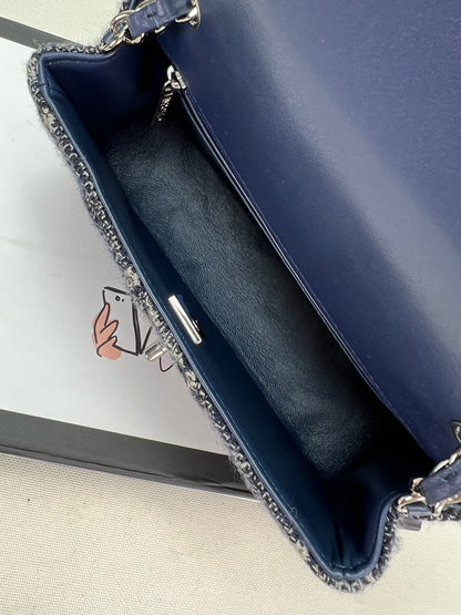 Chanel MINI CLASSIC FLAP BAG 1116