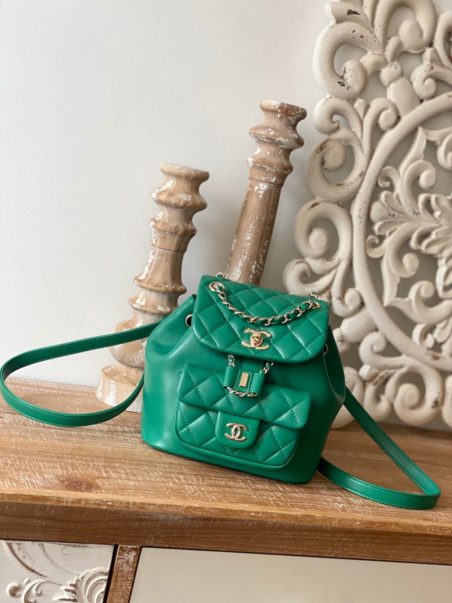 CHANEL 2022 DUMA 2908