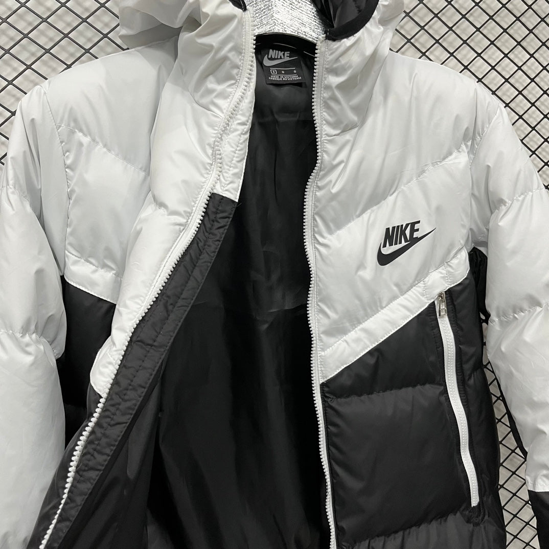 【NIKE旗艦店】ダウンジャケット ご好評に付き再入荷！