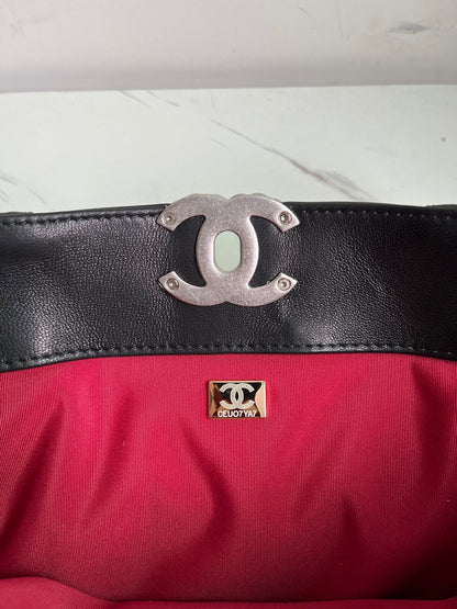 CHANEL 19 SHOPPING BAG 3519