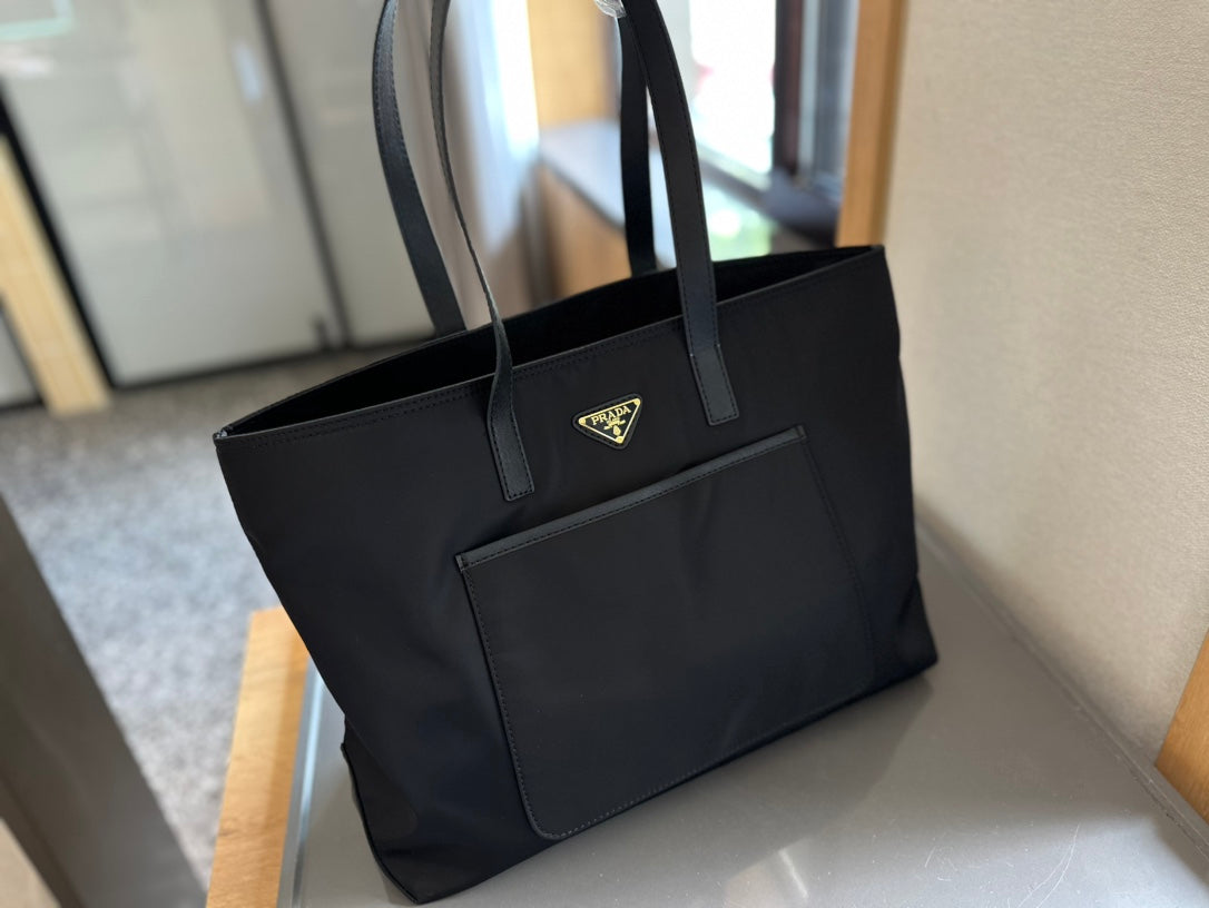 【PRADA 公式 旗艦店】プラダ ハンドバッグ当日出荷 好評に付き再入荷！37*32CM 240719