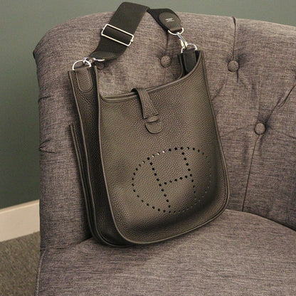 入手困難☆完売必至HERMES エルメス Evelyne III 29 エブリンPM