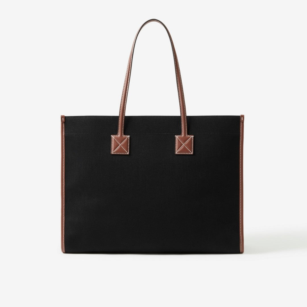 【Burberry】朝比奈彩さんの愛用バッグ公開！バーバリー Freya ハンドバッグ