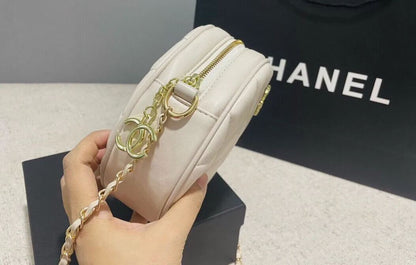 CHANEL ラウンドケーキ