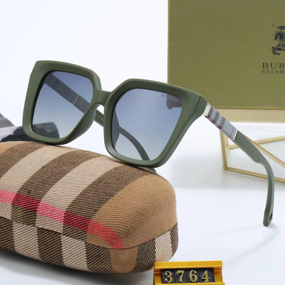 Burberry サングラス 23zm