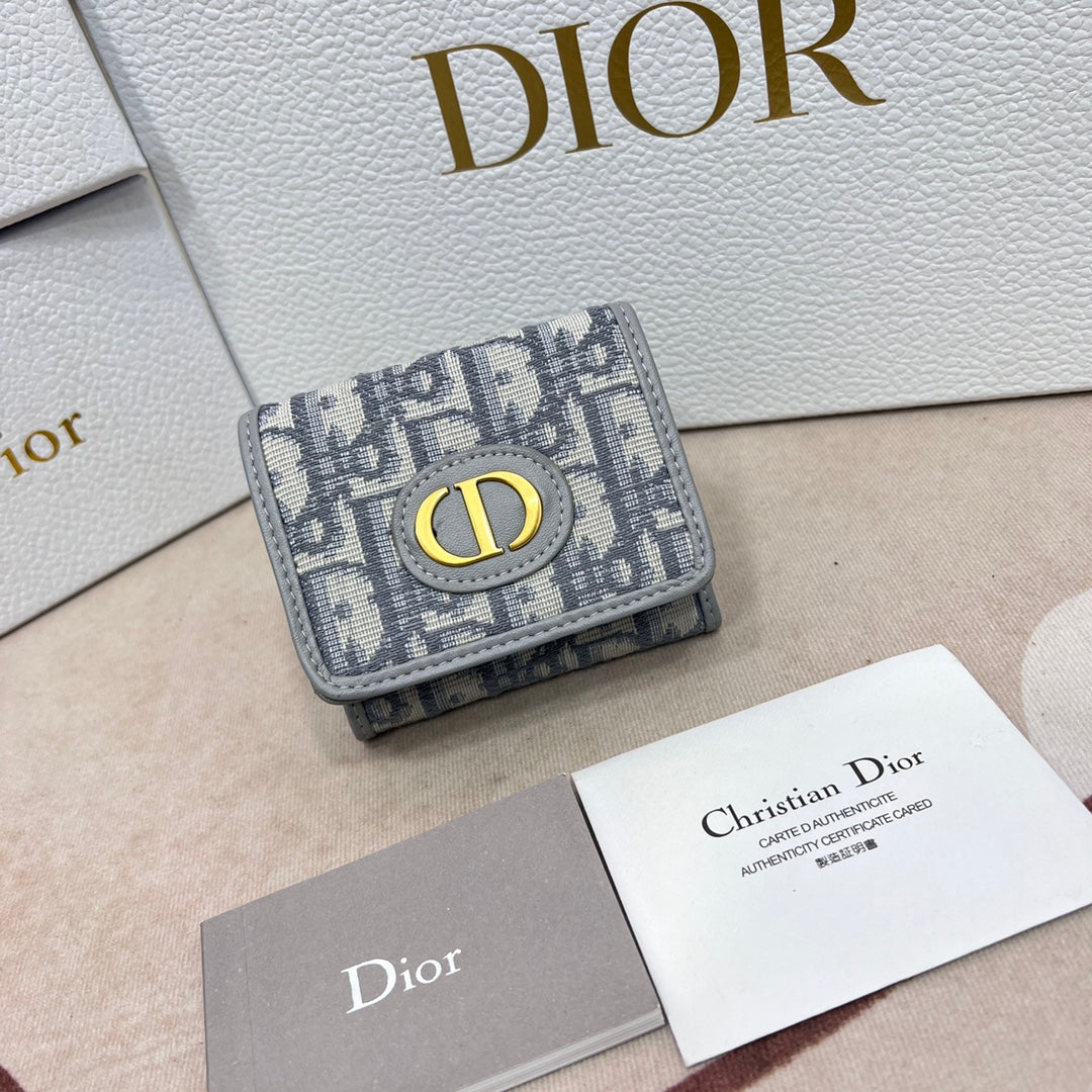 【限定】DIOR❤️30 Montaigneショートウォレット 免税