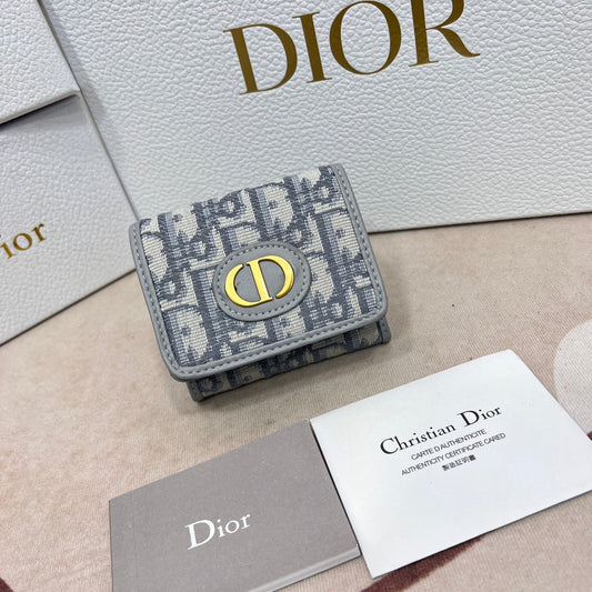 【限定】DIOR❤️30 Montaigneショートウォレット 免税