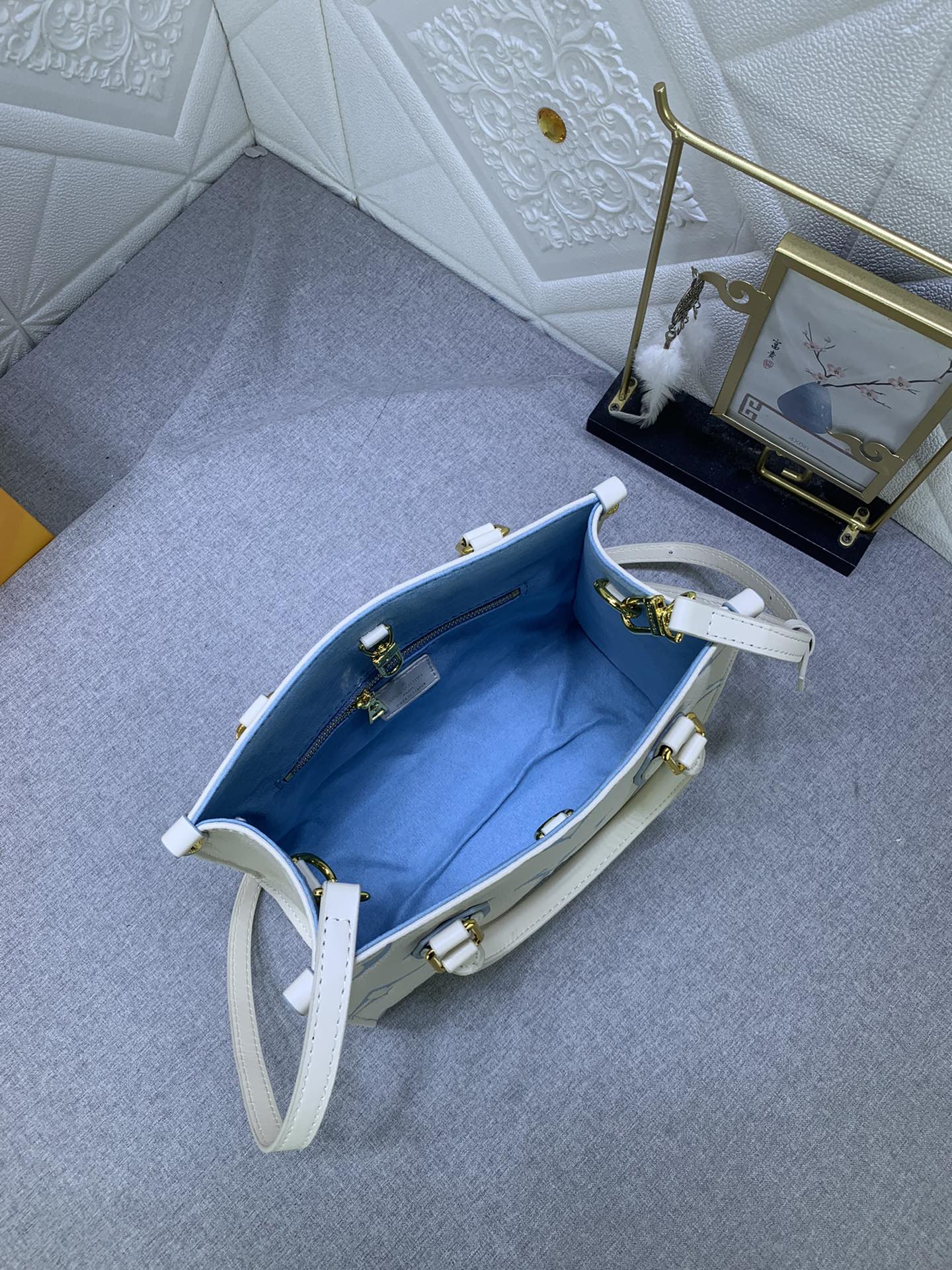 Louis Vuitton(ルイヴィトン) ONTHEGO バッグ 25x19cm