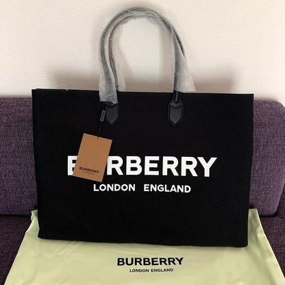 【BURBERRY】VIP価格で関送込★ロゴデティールキャンバス トート