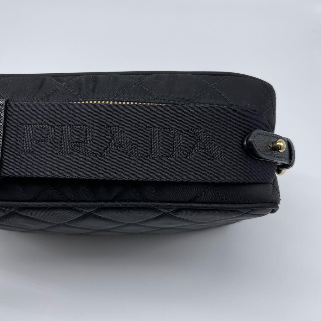 PRADA プラダバッグお買い得！ 完売される前に是非お早めに