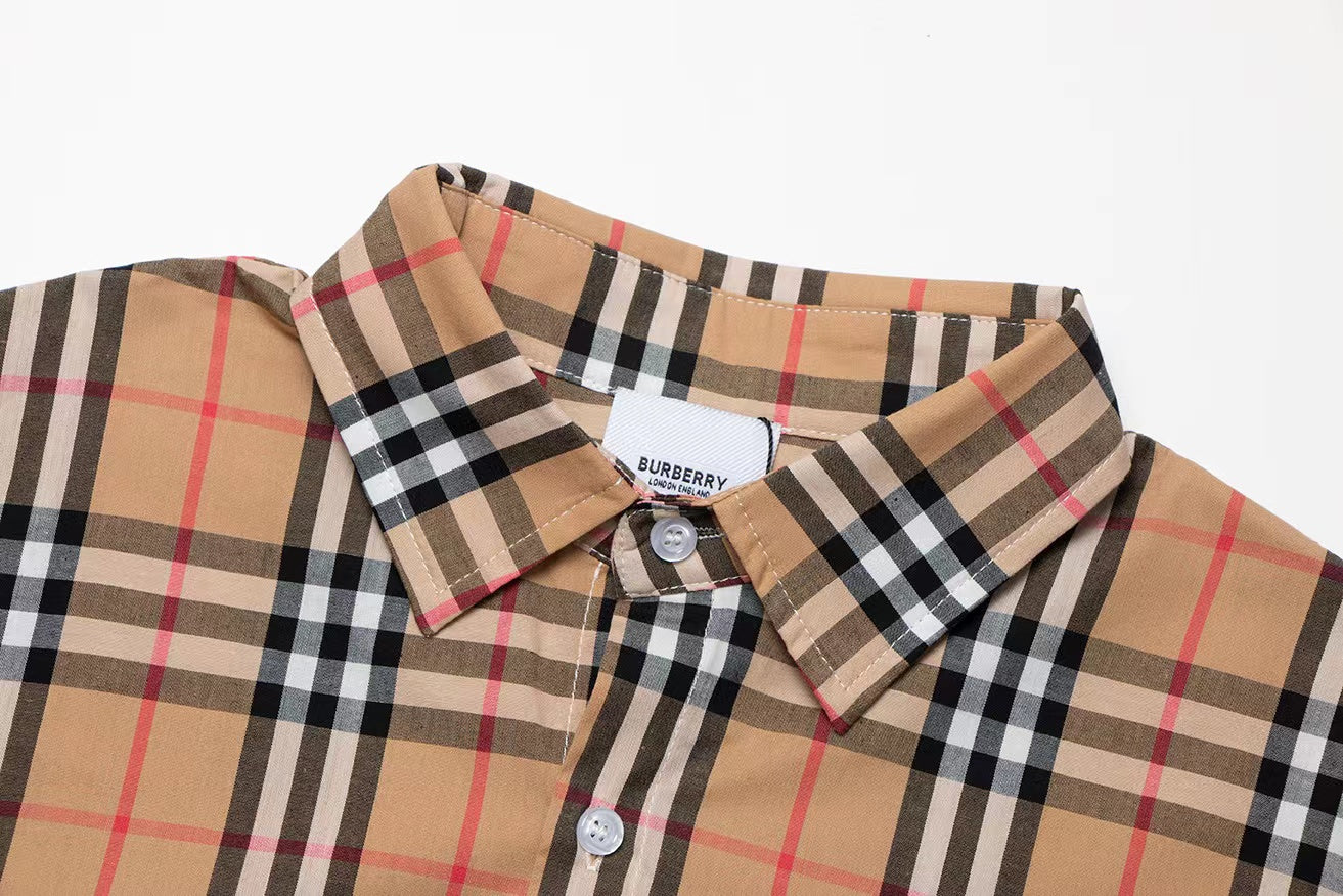 【 Burberry 旗艦店】ご好評に付き再入荷！！